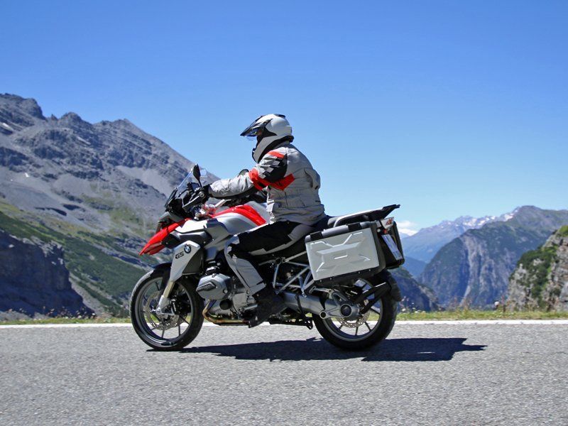 Motorradverleih und Testcenter