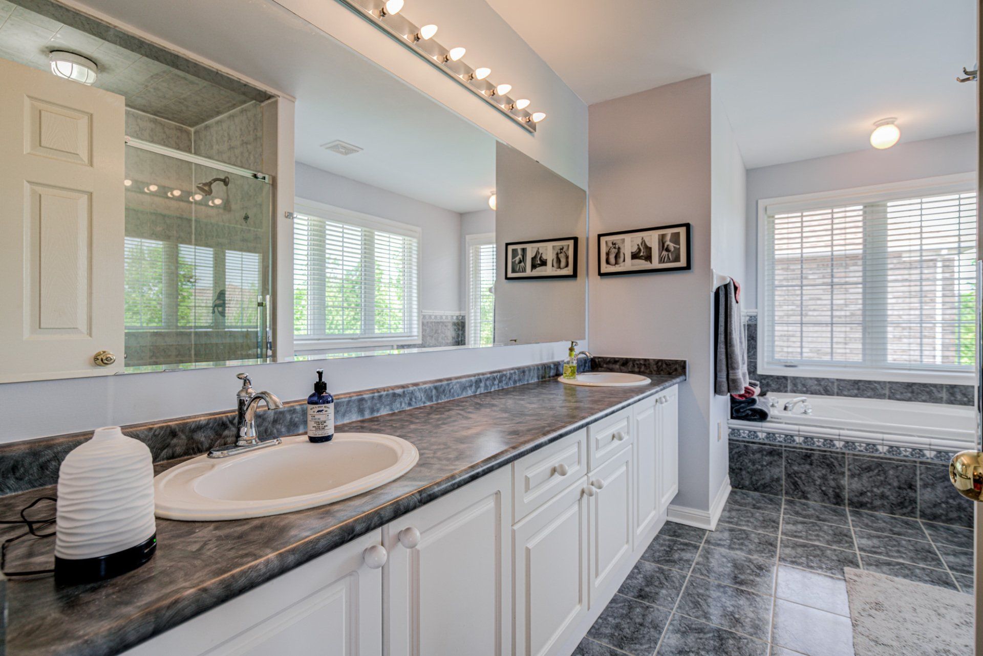 Sanjay Pandit Real Estate / Pandit.ca