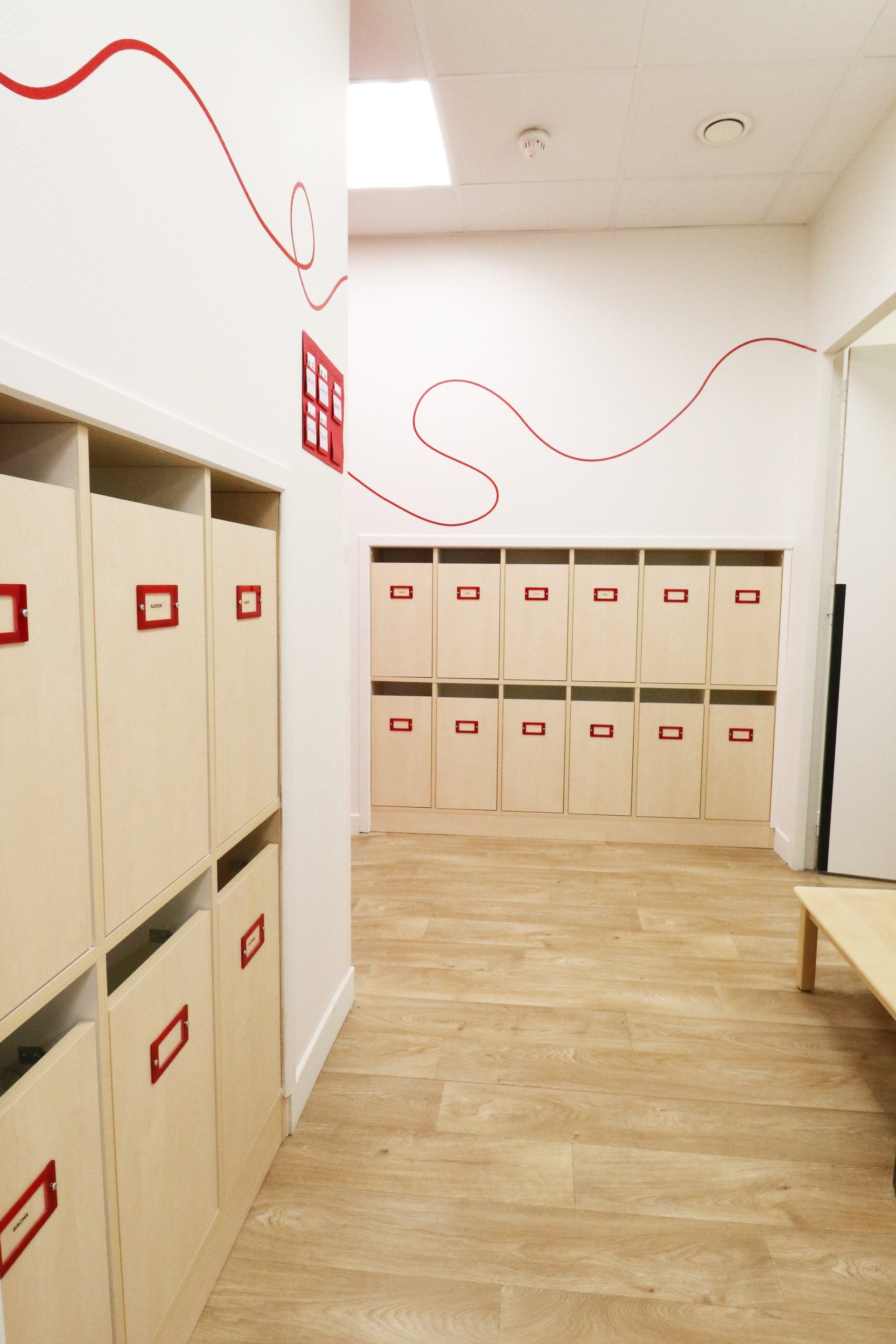 AXIOME Interior Design, architecte d'intérieur Paris, crèches, casiers