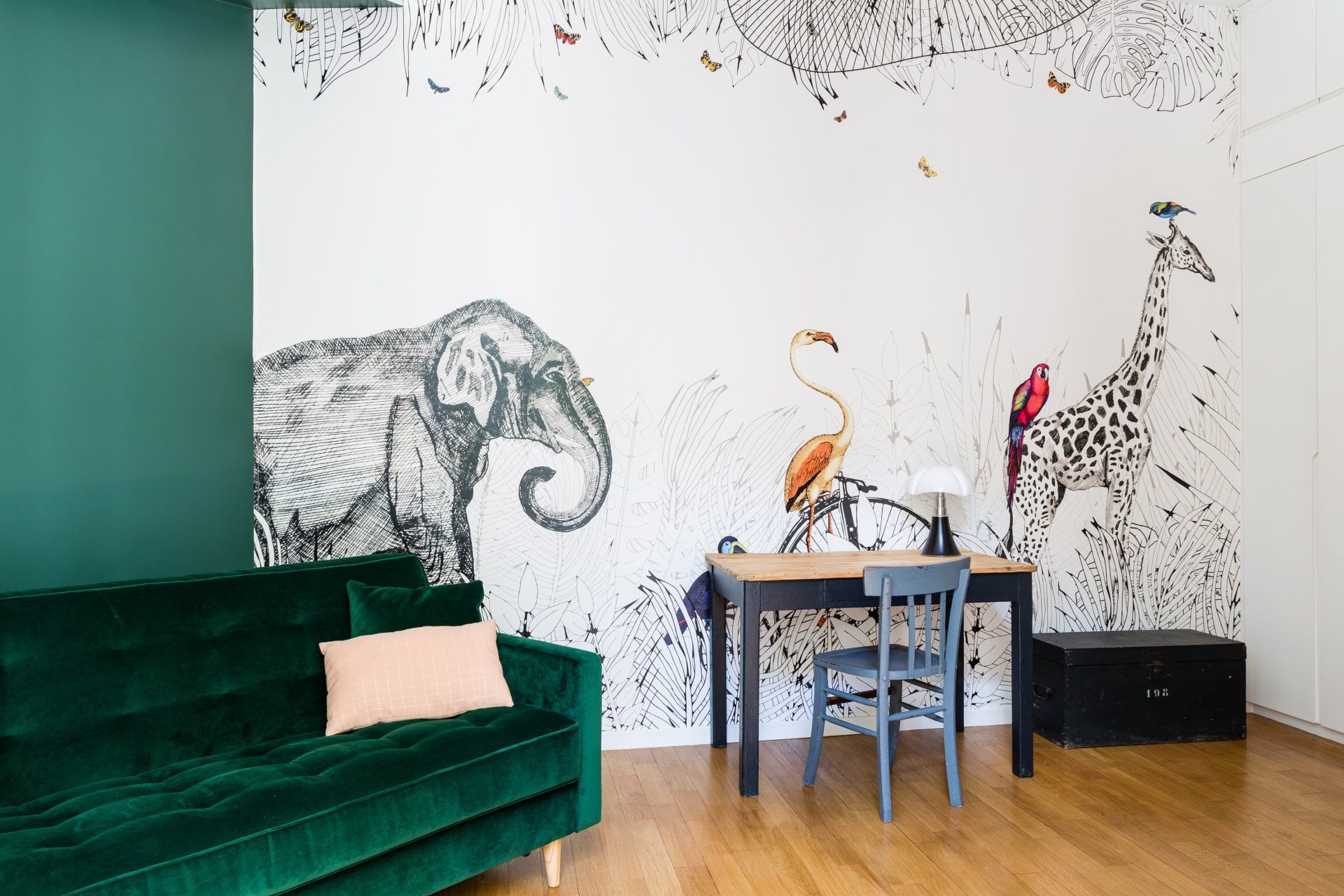 AXIOME Interior Design, architecte d'intérieur Paris, appartement haussmannien, bureau, family room, metrozoo