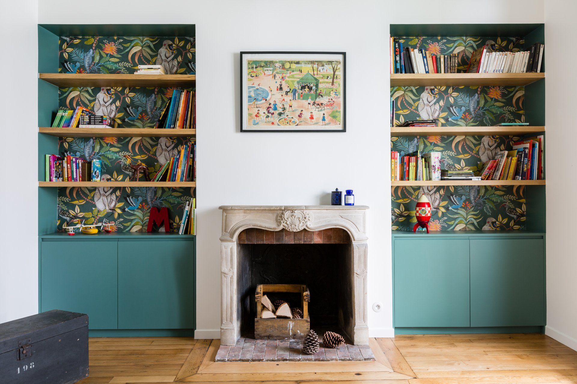 AXIOME Interior Design, architecte d'intérieur Paris, appartement haussmannien, bibliothèque sur mesure