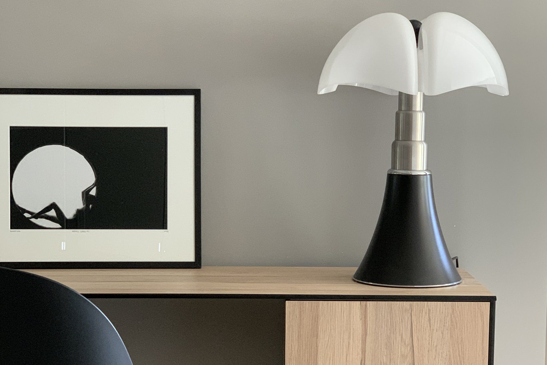 AXIOME Interior Design, architecte d'intérieur Paris, bureau sur mesure, lampe martilnelli