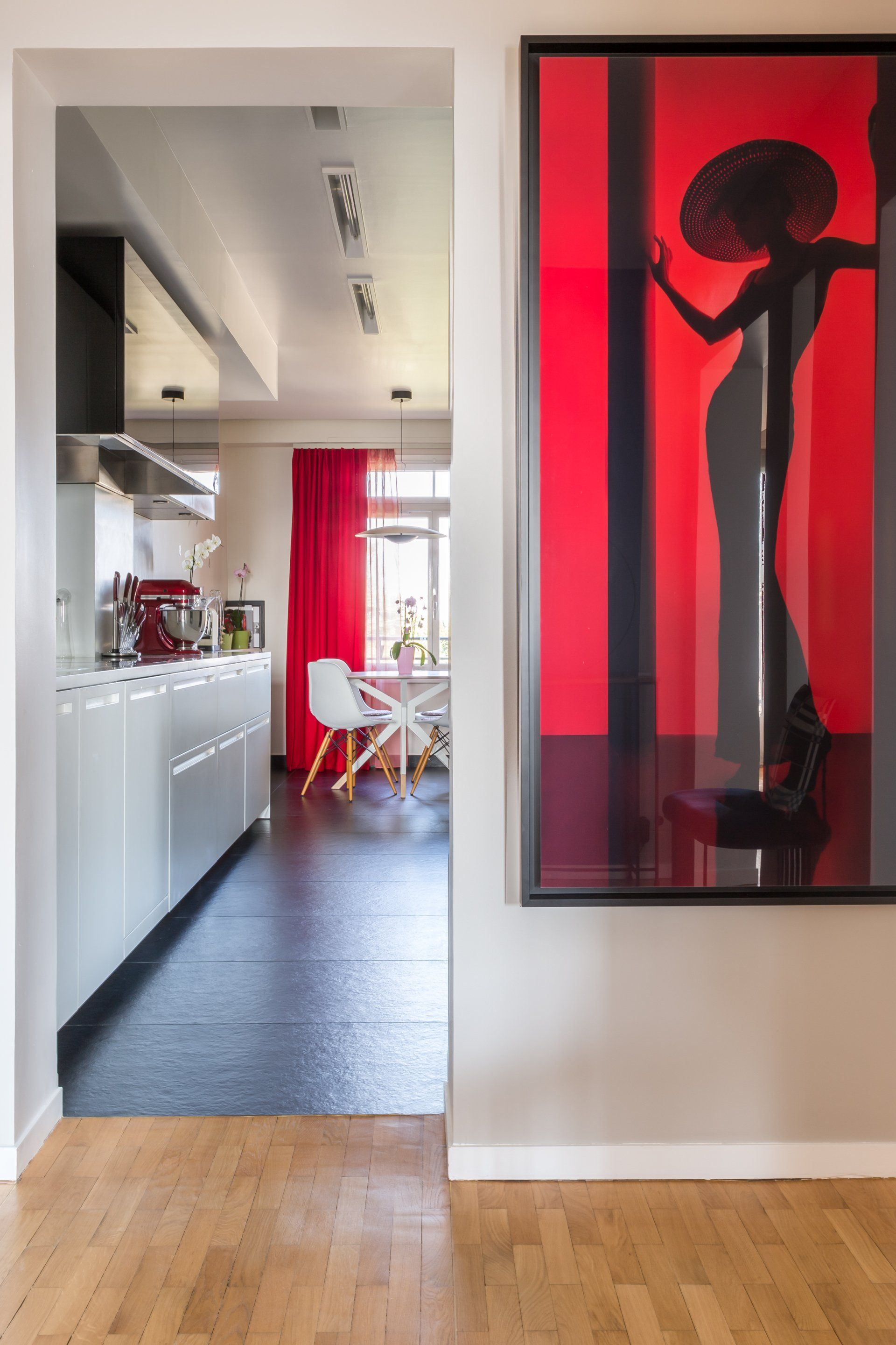AXIOME Interior Design, architecte d'intérieur Paris, entrée tableau yellowkorner