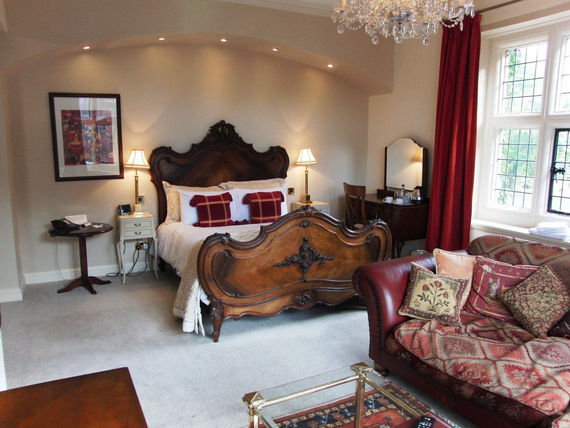 Dog friendly hotel in Warwickshire near Leicestershire border.