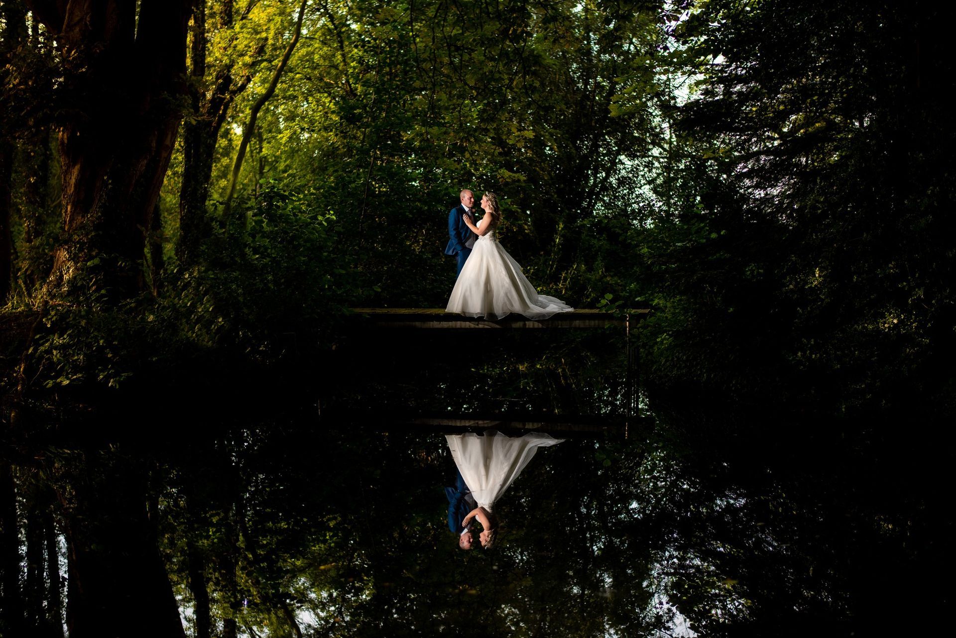 Hotel Wedding Venue in Warwickshire near Leicestershire border. Outdoor licensed ceremony wedding venue.