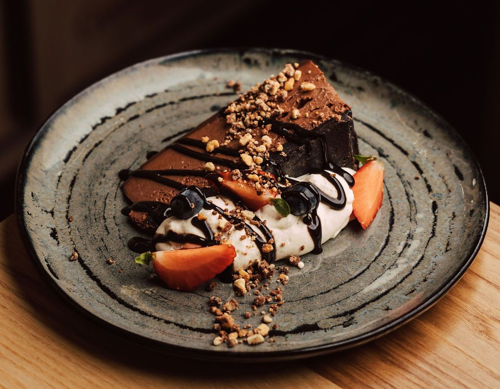 Stone & Ivy Modern British Restaurant in Bulkington Warwickshire. A restaurant set in Weston Hall near Nuneaton & Coventry serving comforting British Classics.