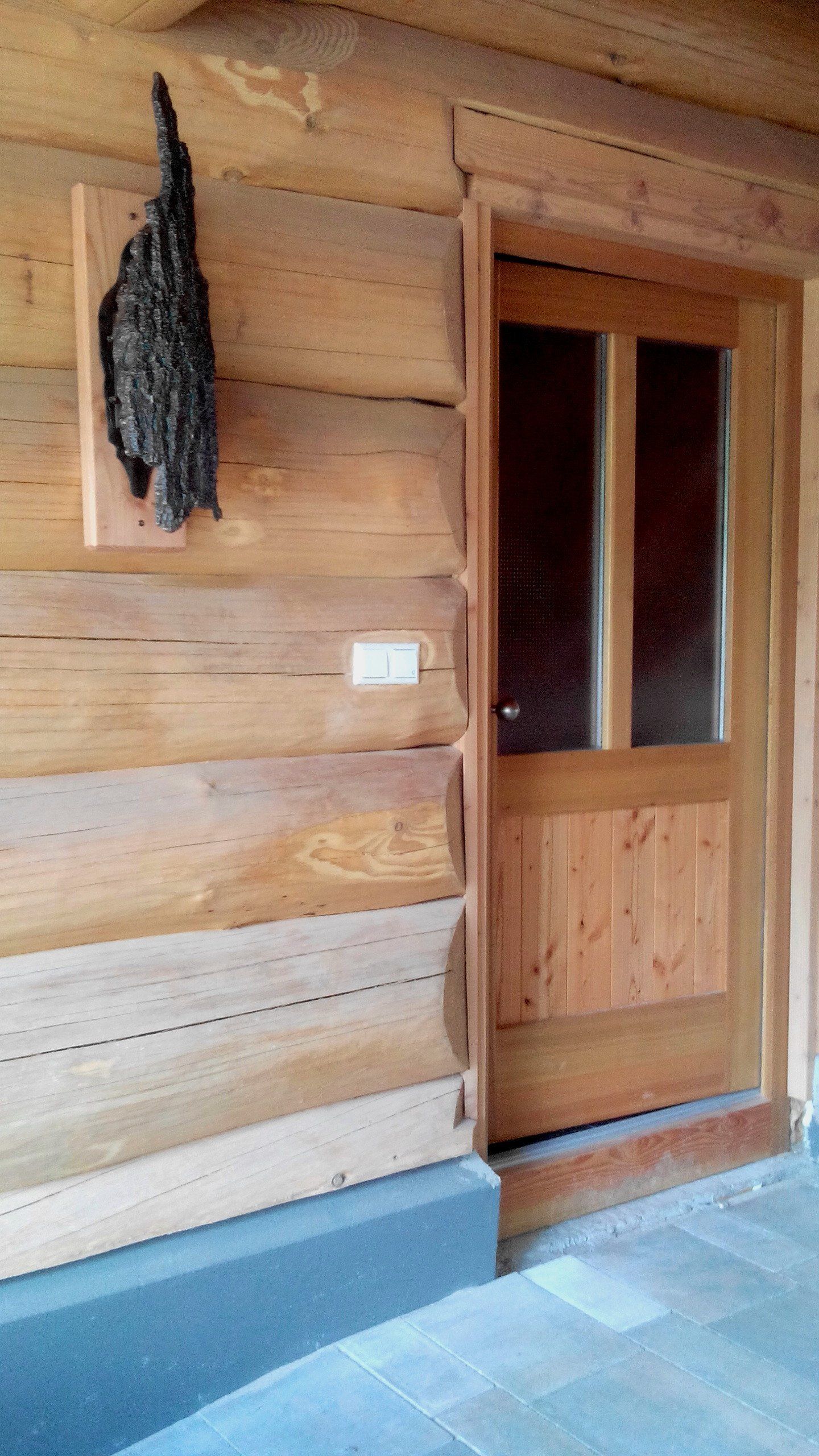 Eingangstür Blockhaus