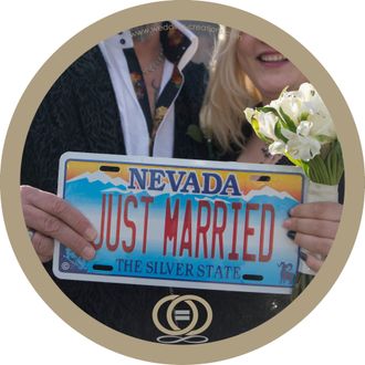 getting married in Las Vegas with wedding creations