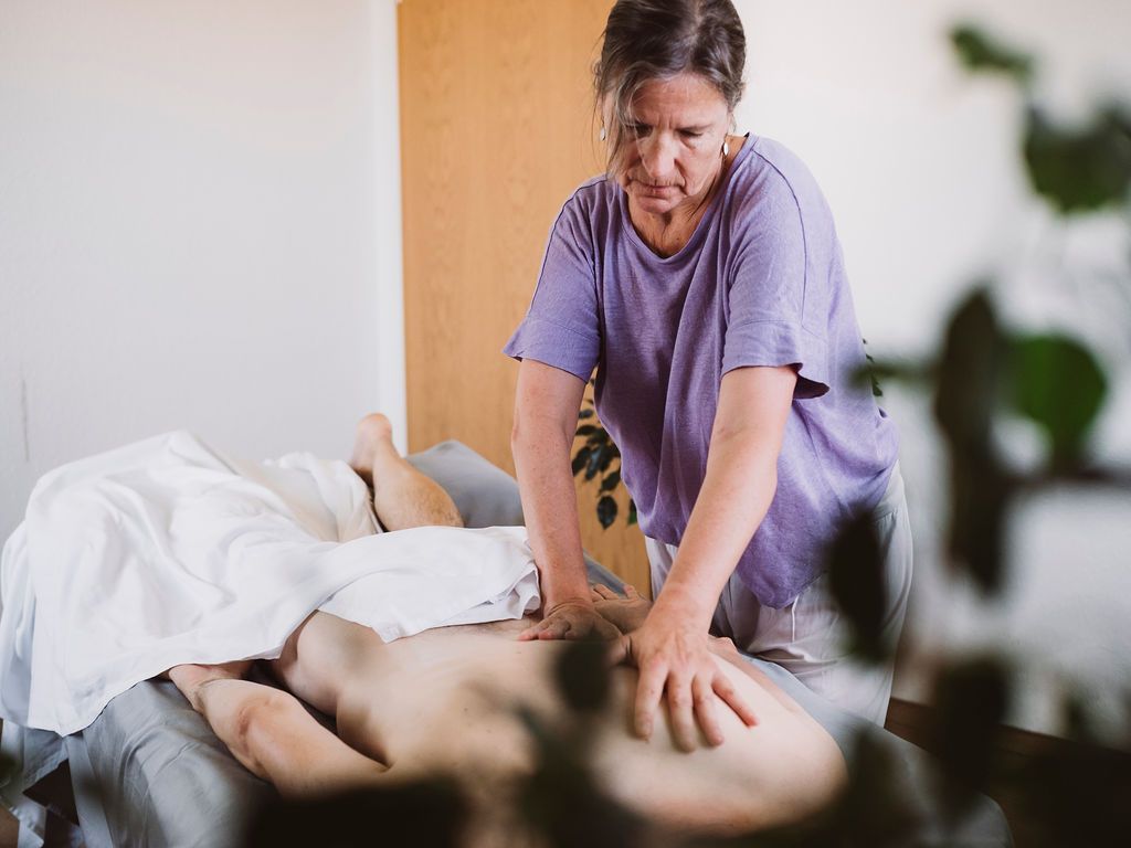 Esalen Massage - Carina Oelerich