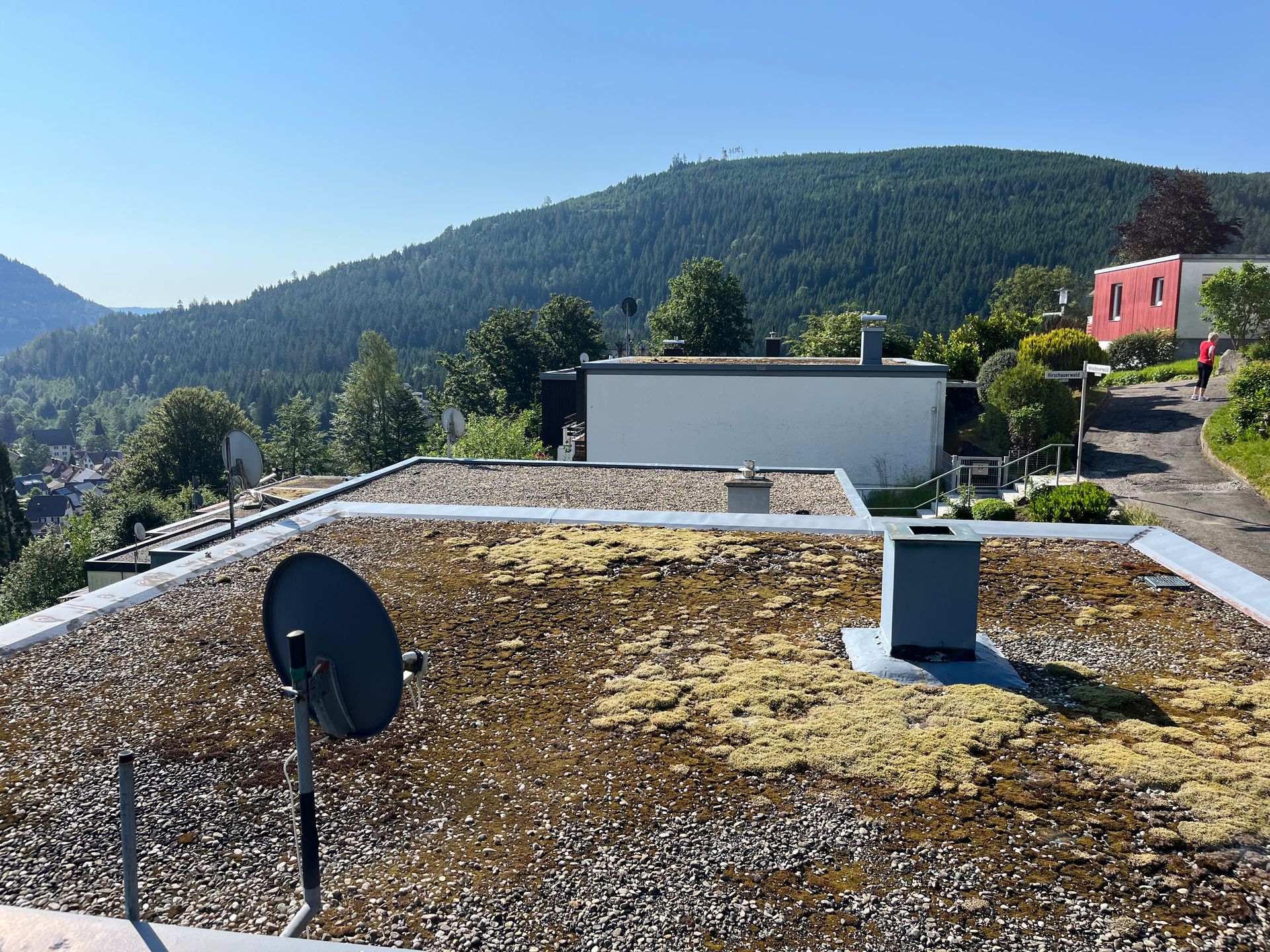 Dachkies Flachdachsanierung