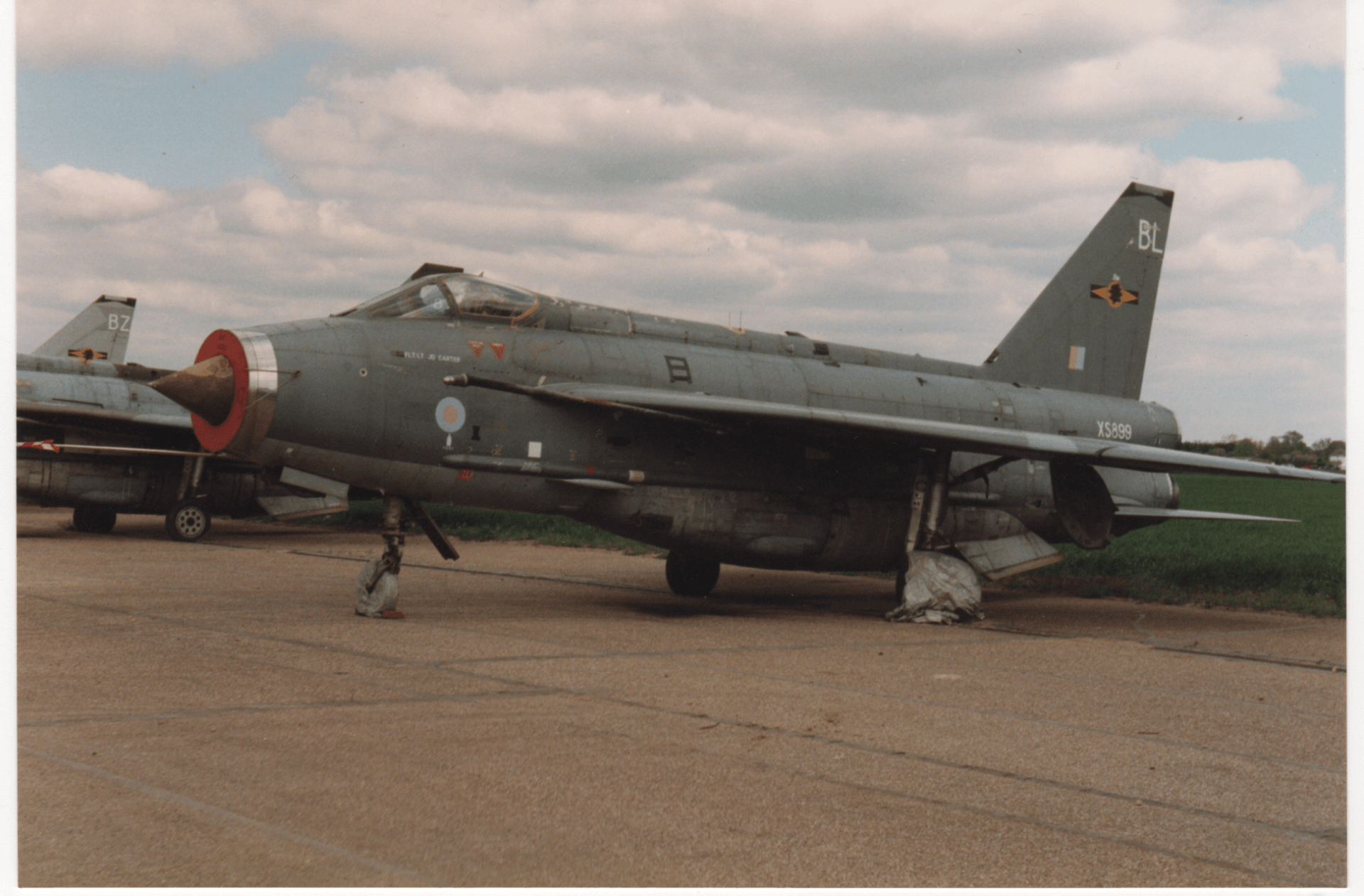 XS899 Lightning F.6