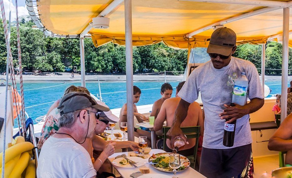 déjeuner sur le bateau