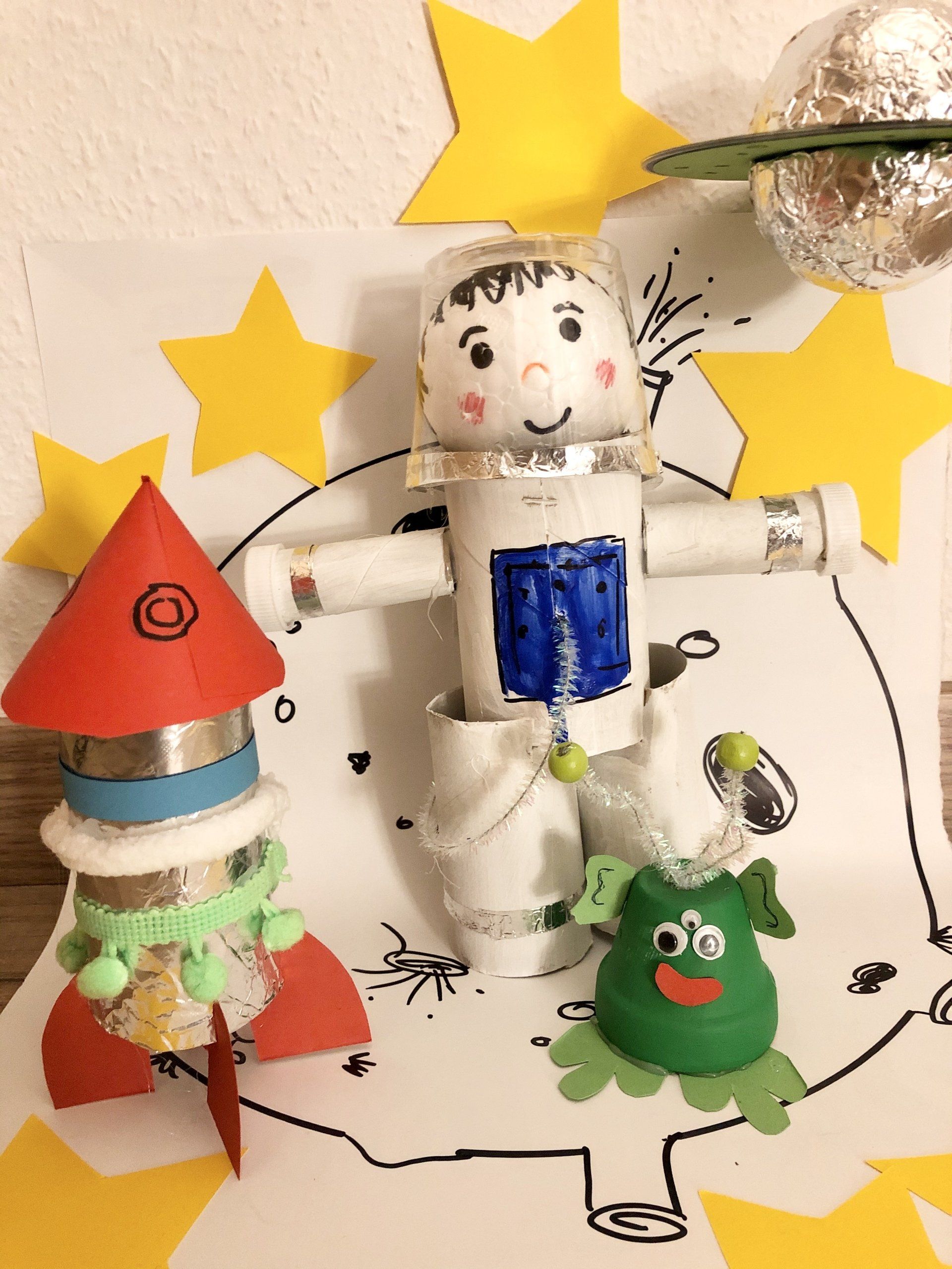 fambinis Nicole Brys basteln Weltall Kunst querbeet Friedrichsdorf