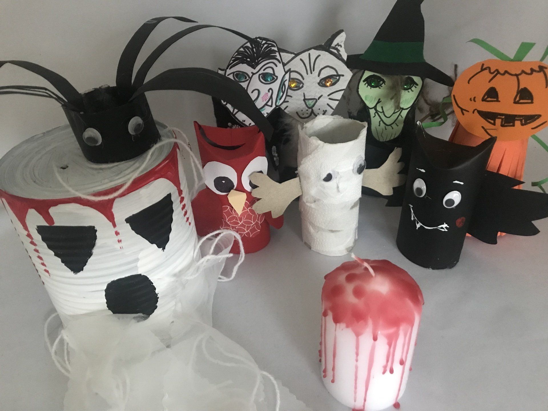 fambinis Nicole Brys basteln Halloween Kürbis Toilettenrollen Konservendose BlutKunst querbeet Friedrichsdorf