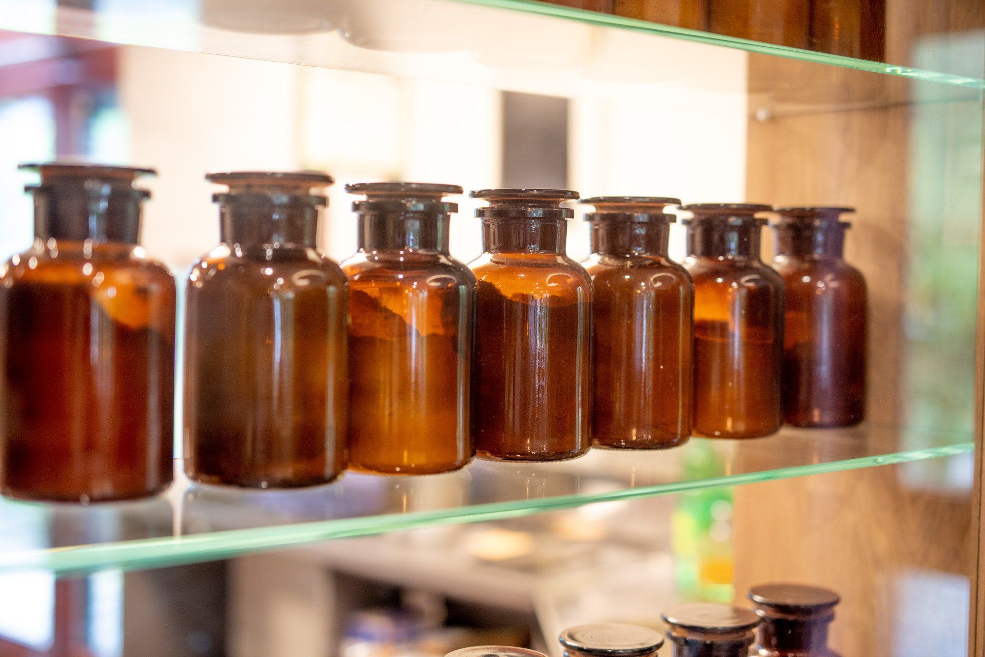 Naturfriseurin.de-Pflanzenfarben Regal