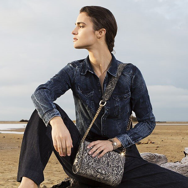 NUO wood veneer Holzfurnier Referenz reference fashion