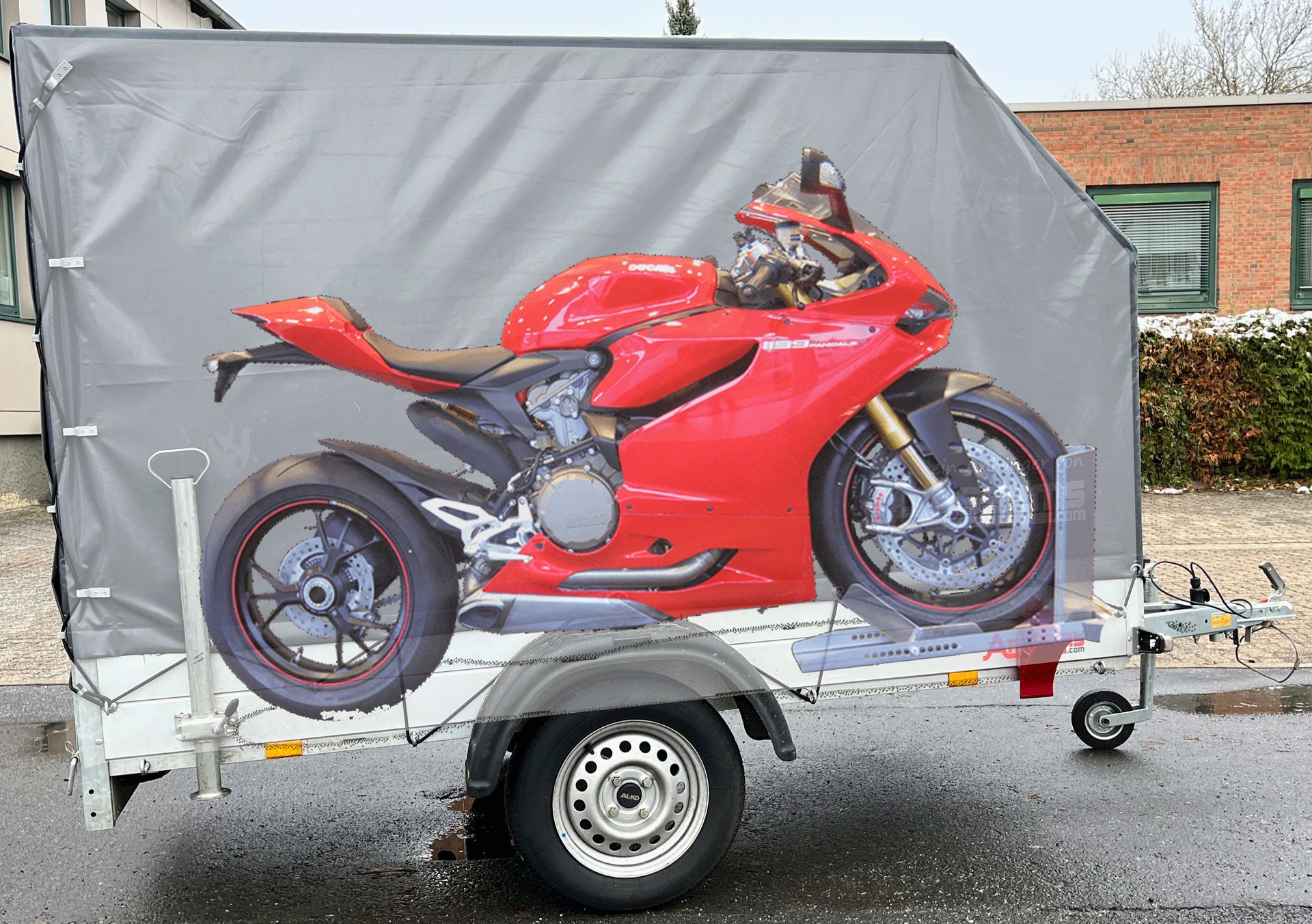 Motorradanhänger in Braunschweig mieten.