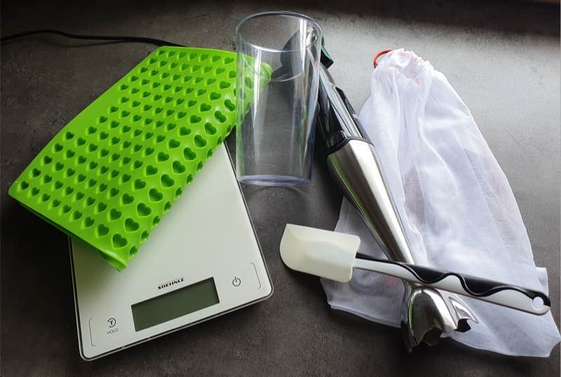 Küchengeräte für das Backen von Hunde-Leckerlis