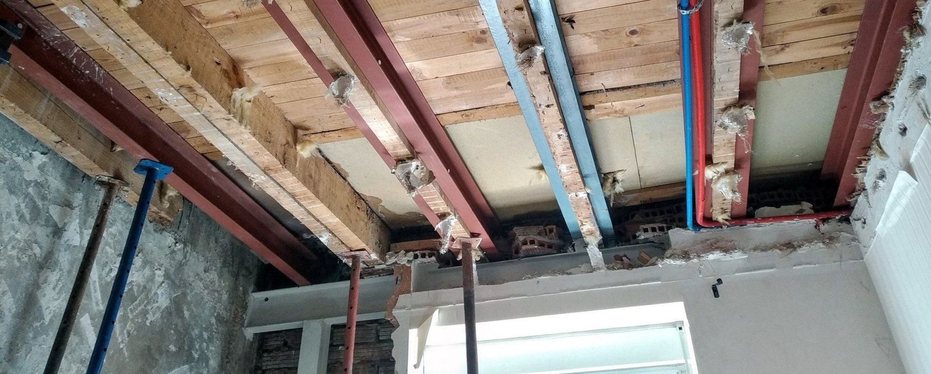 proyectos de arquitectura refuerzo estructural forjados y vigas de madera Donostia