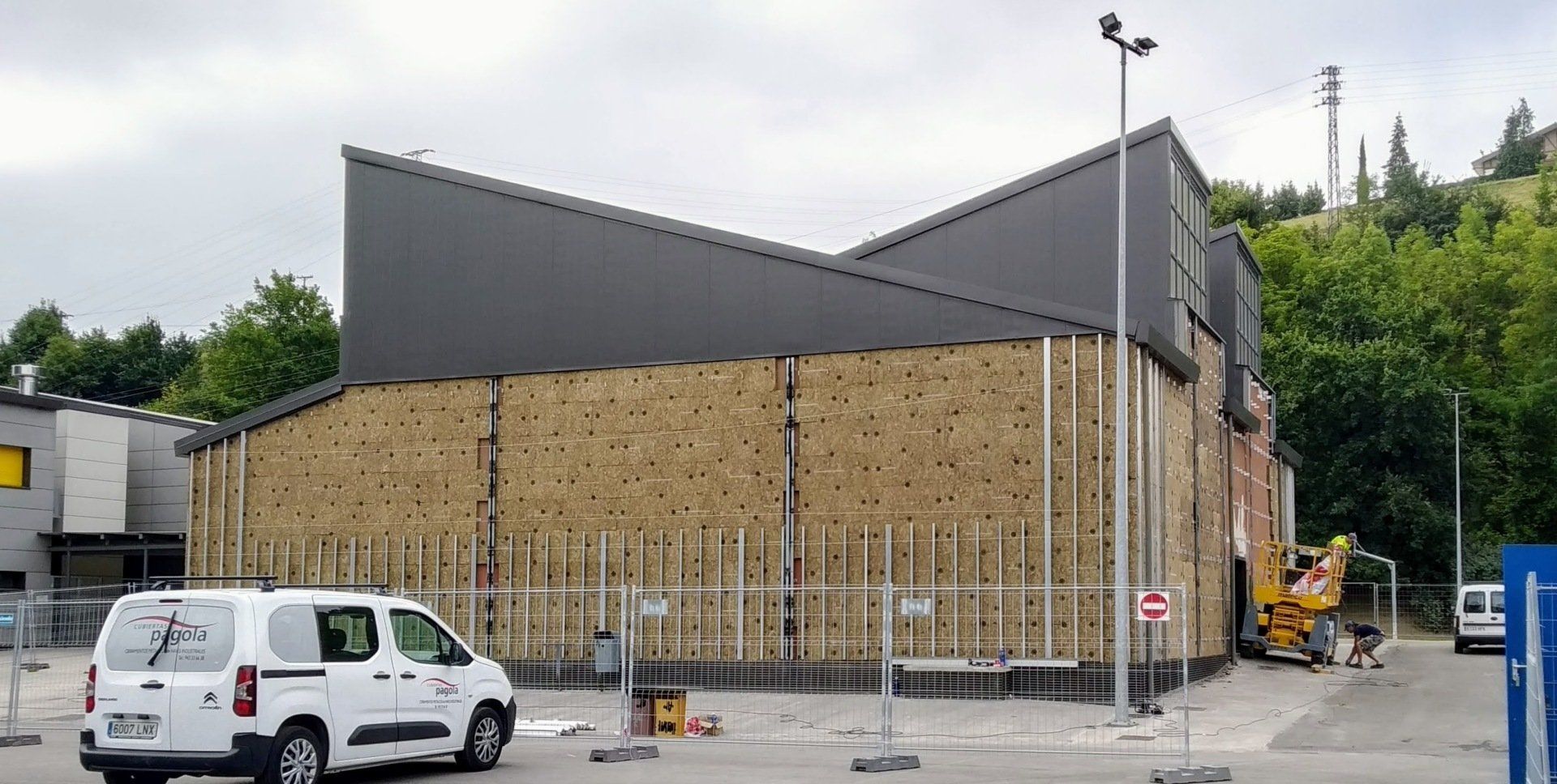 otamendi arkitektura proyectos arquitectura reformas y rehabilitación de edificios fachada ventilada aislamiento térmico