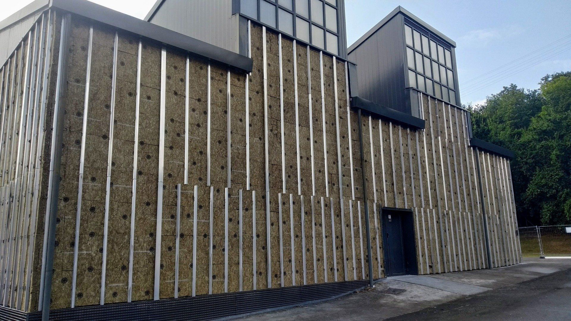 otamendi arkitektura proyectos arquitectura reformas y rehabilitación de edificios fachada ventilada aislamiento térmico