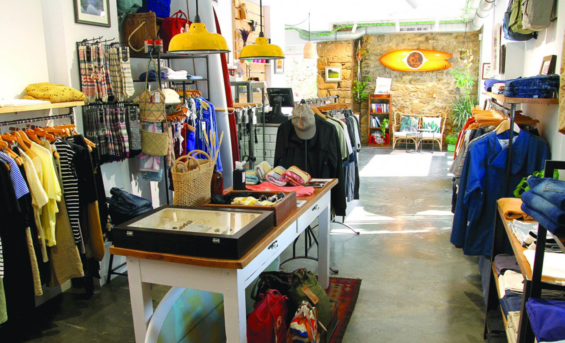 otamendi arkitektura proyectos arquitectura reforma de local y licencia de actividad The Pass surf tienda y cafetería Orio