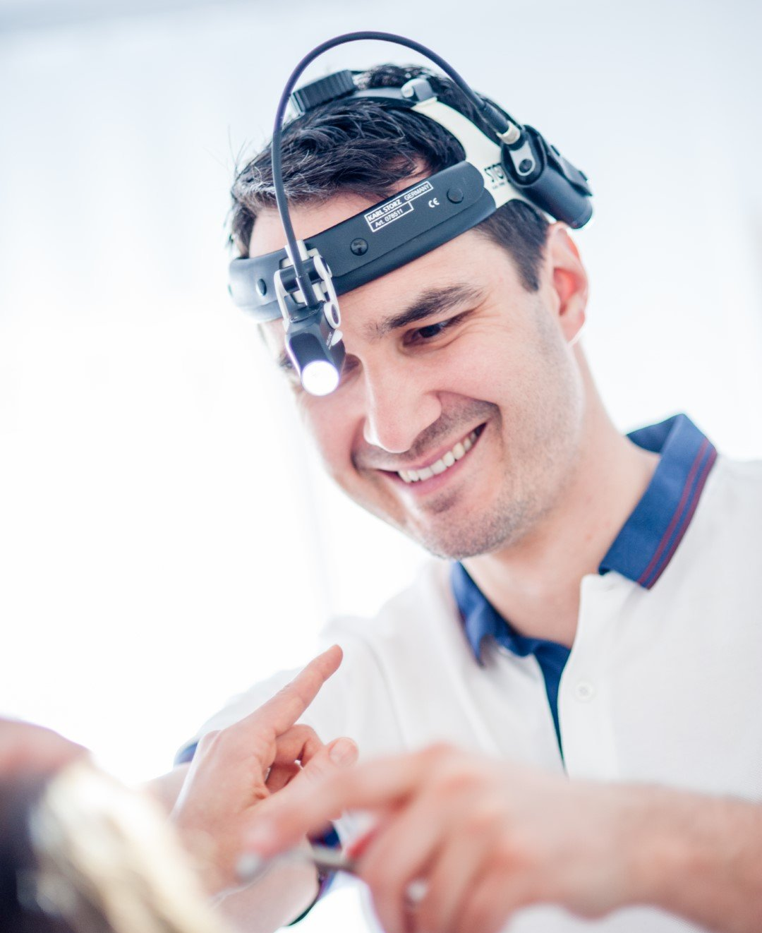 Dr. Slotosch, Nasenkorrektur ohne OP mit Hyaluronsäure, Höckernase, Sattelnase, Limburg, Montabaur, Wiesbaden Dr. Slotosch, Nasenkorrektur ohne OP mit Hyaluronsäure, Höckernase, Sattelnase, Limburg, Montabaur, Wiesbaden