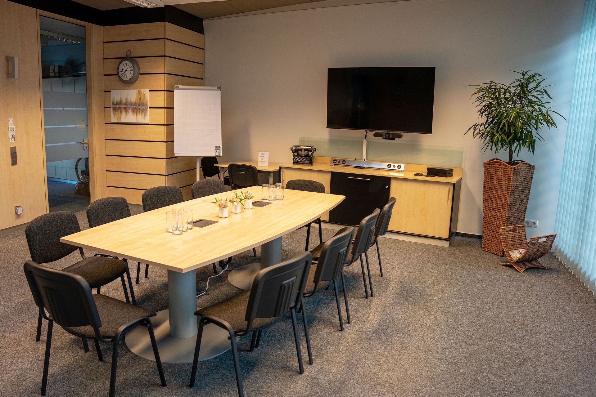 OFFICE POINT Besprechungsraum