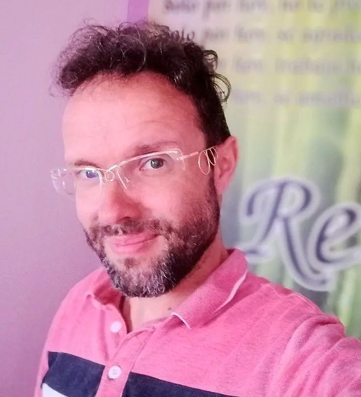 El maestro de Reiki David