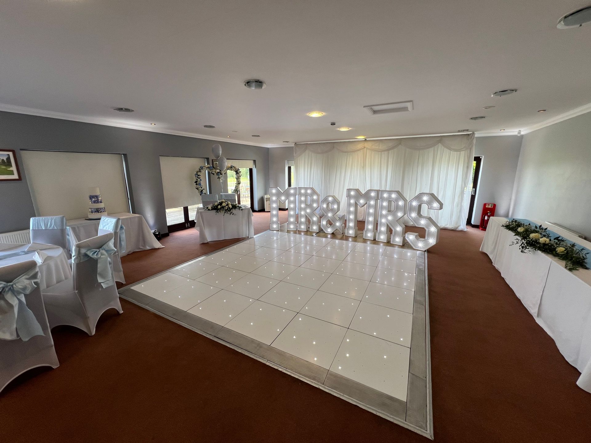 notley golf club white starlight led dance floor hire