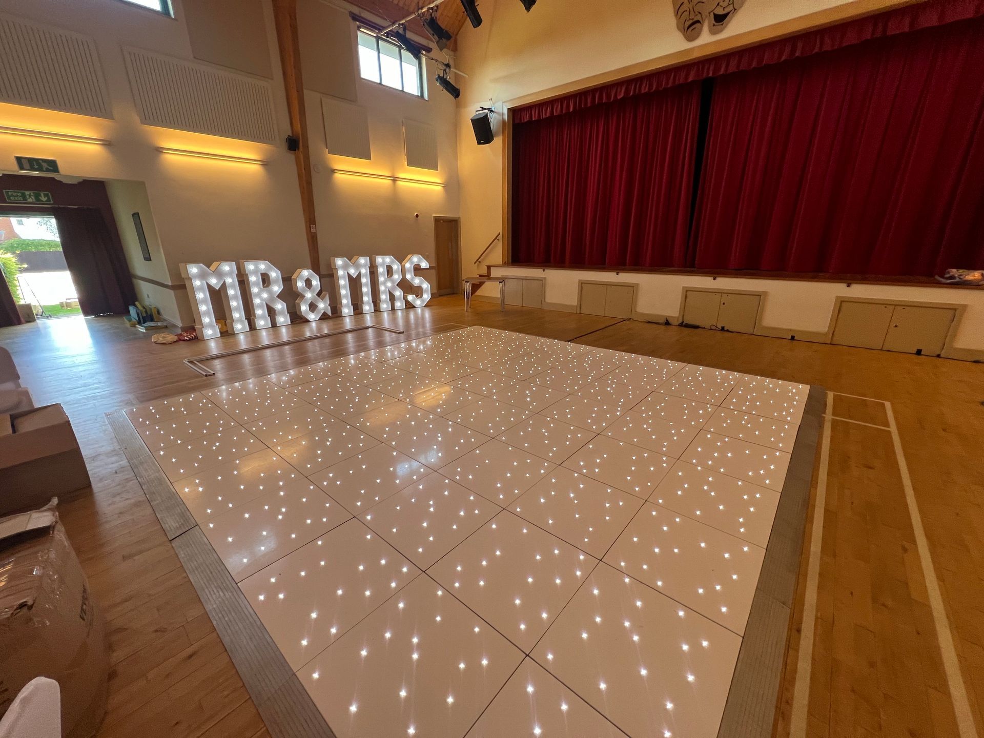 essex white starlight led dance floor hire