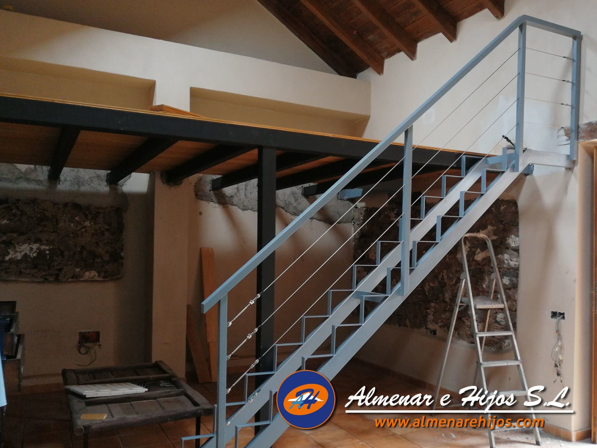 ESTRUCTURA Y ESCALERA