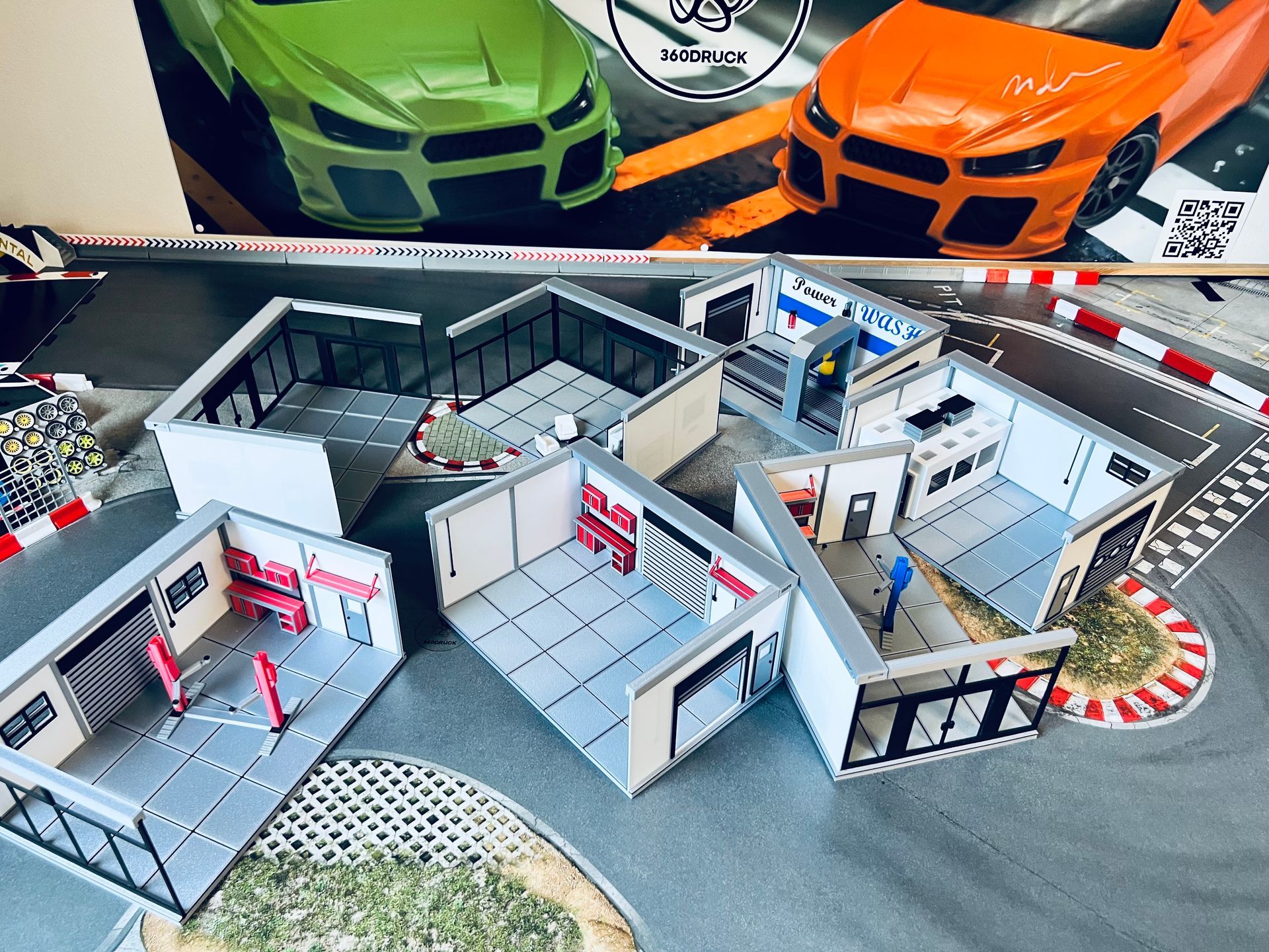 Diorama kompatibel mit Carrera und DR!FT