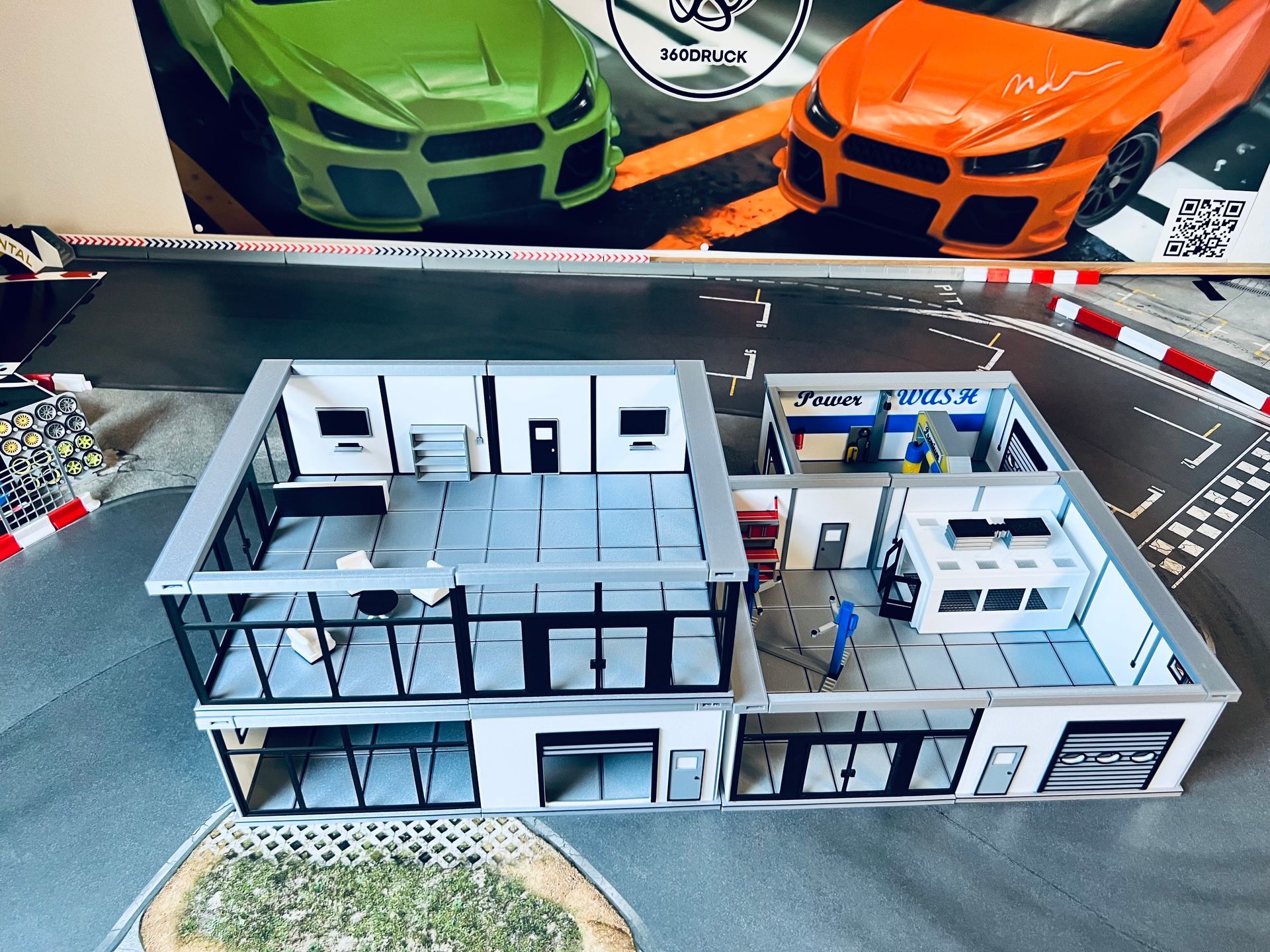 Diorama kompatibel mit Carrera und DR!FT