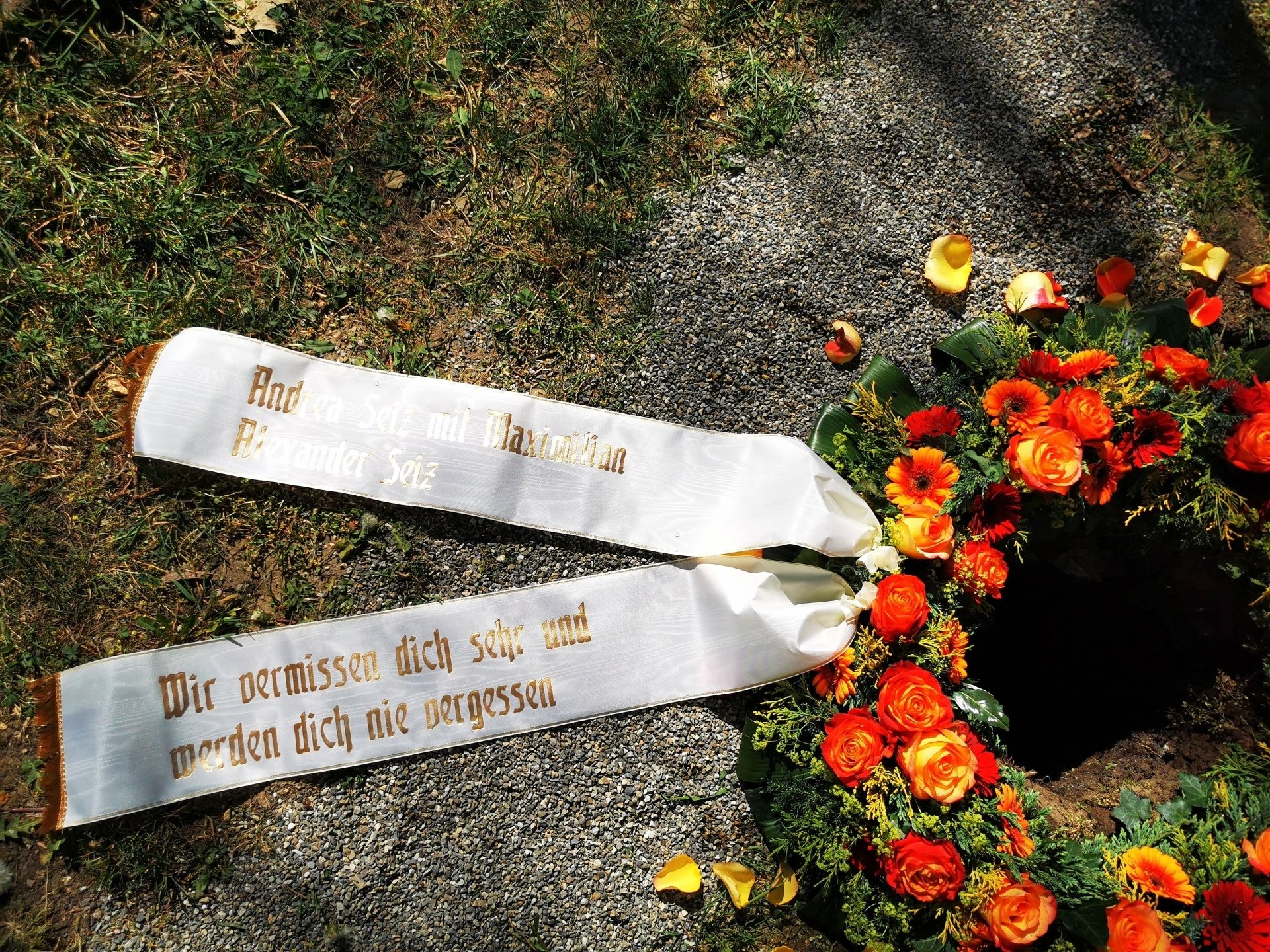 Trauerkranz mit Schleife Kranz Beerdigung Aalen Trauerblumen Flower-Caravan