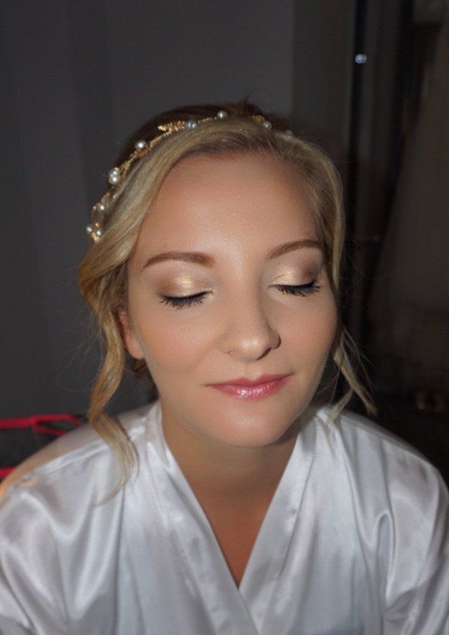 pretty bride makeup artist