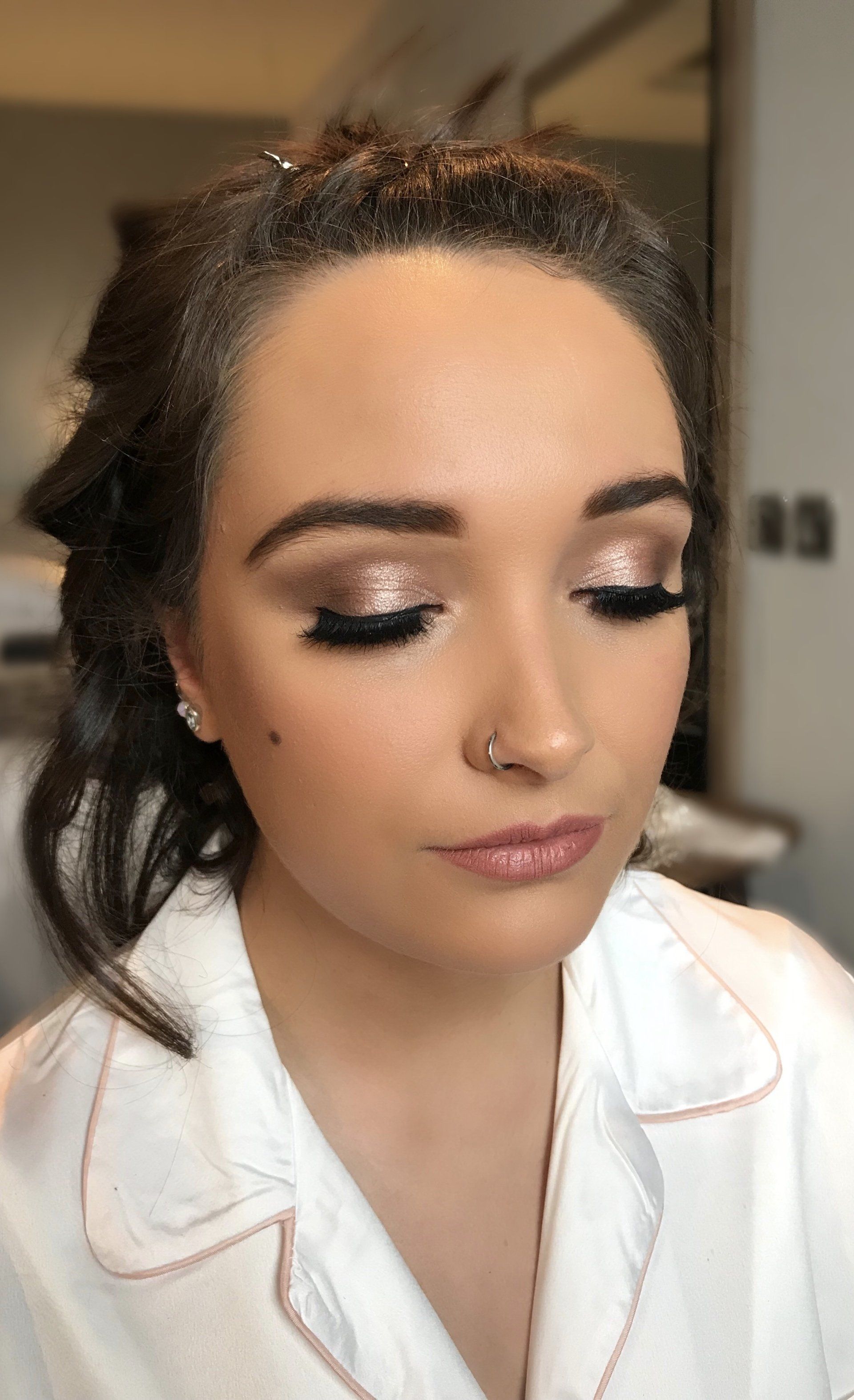 natural wedding makeup artist