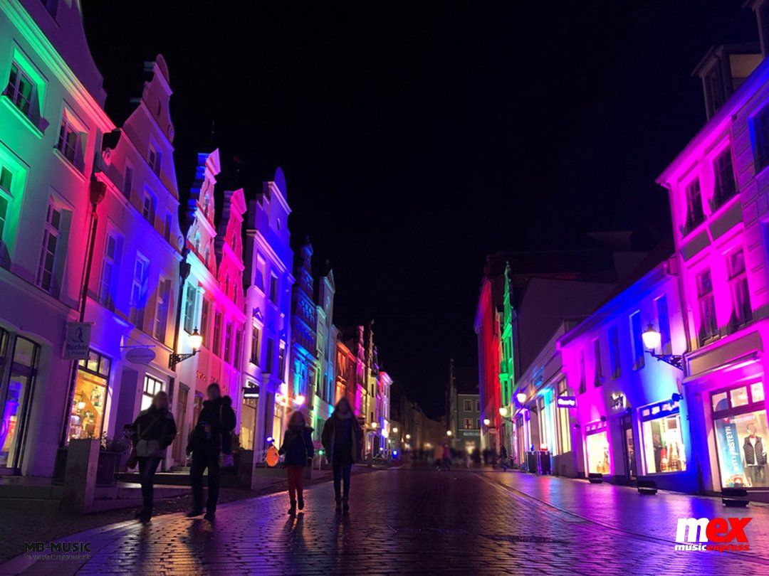 Fassadenbeleuchtung, Dekolight, Uplight, Eventbeleuchtung, Straßenbeleuchtung, Kirchenbeleuchtung, Schuhlbeleuchtung, Jubiläum, Weihnachtsbeleuchtung, MEX-MusicExpress, Eventtechnik, Lampen, 19249 Lübtheen