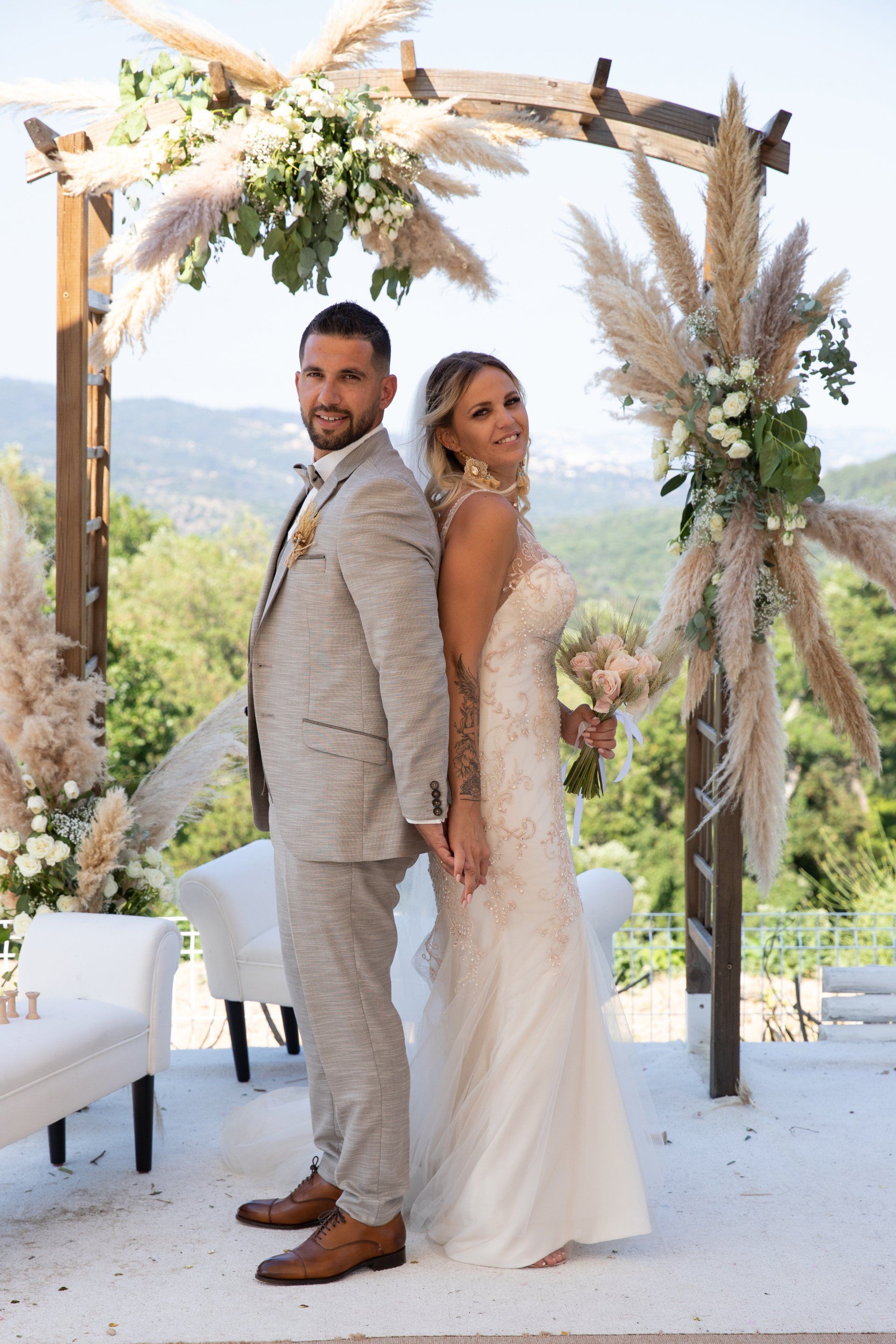 mariage-couple-cannes-mariage-mairie