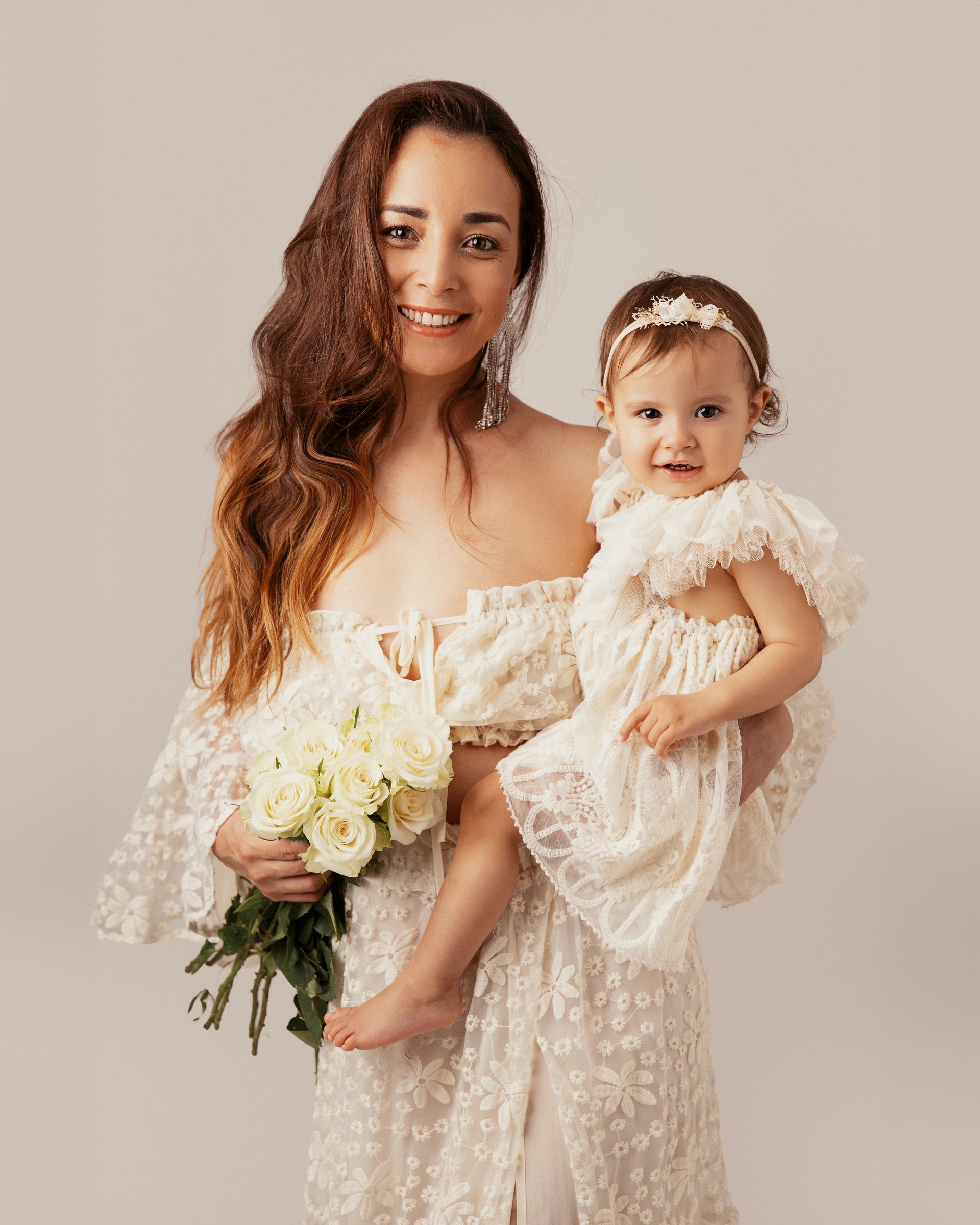 photo-famille-en-studio-a-cannes-photo-mère-et-fille-photos-feeling-cleia-coupet