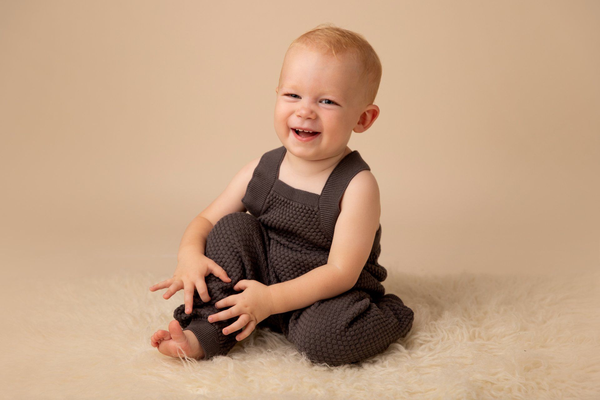 photo-garçon-photo-petit-garçon-en-studio-a-cannes
