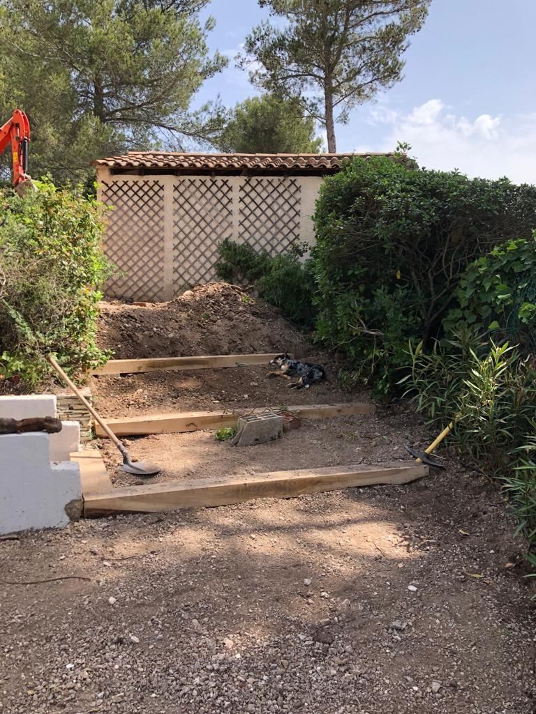 Access Vert paysagiste Aix en Provence pose de traverses