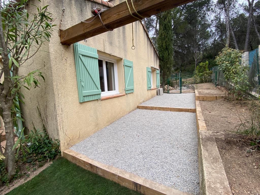 Access Vert création de paysage, plantations et gazon synthétique