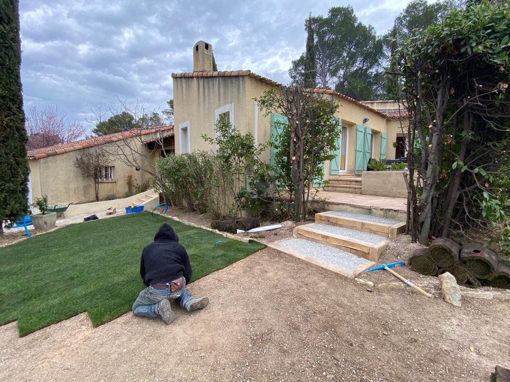 Access Vert création de paysage, plantations et gazon synthétique