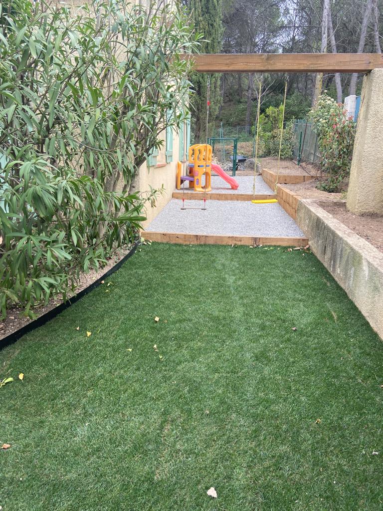 Access Vert création de paysage, plantations et gazon synthétique