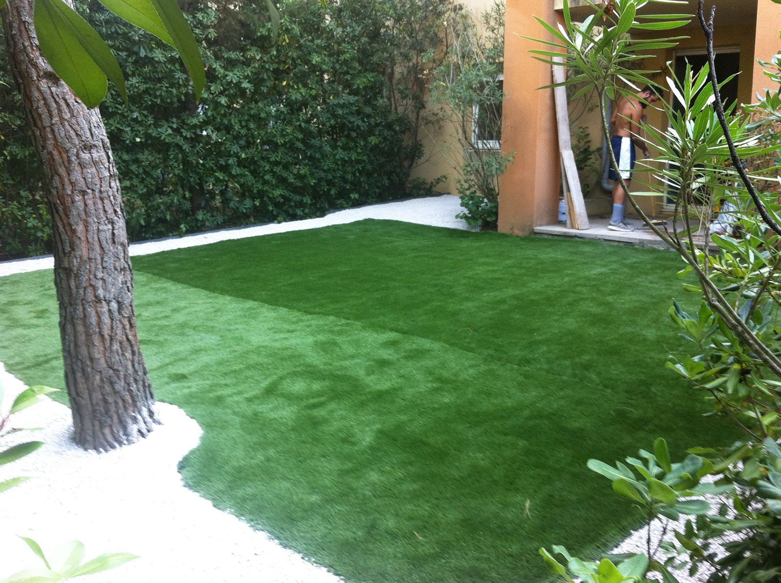 access-vert-apres-aix-en-provence-gazon-synthetique