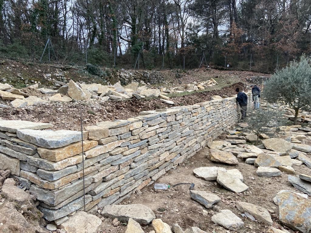 Access Vert réalisation de maçonnerie et mur en pierres sèches