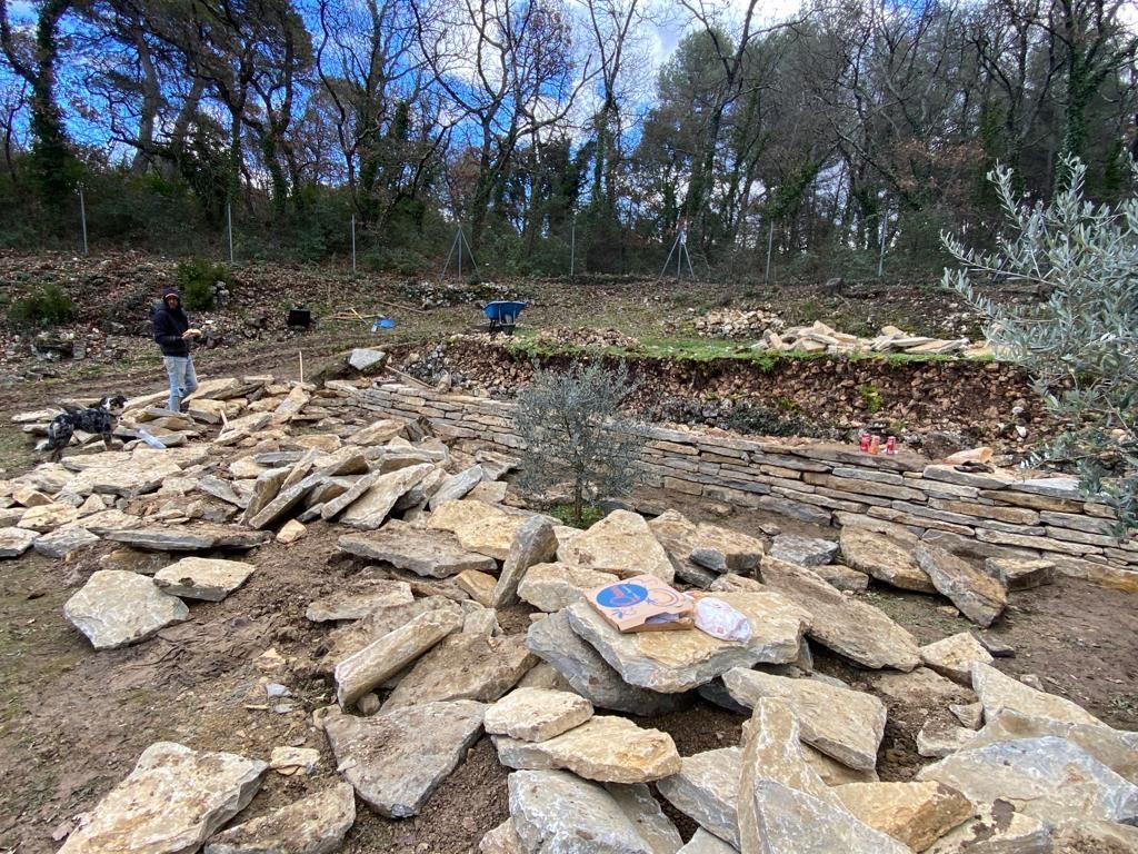 Access Vert réalisation de maçonnerie et mur en pierres sèches