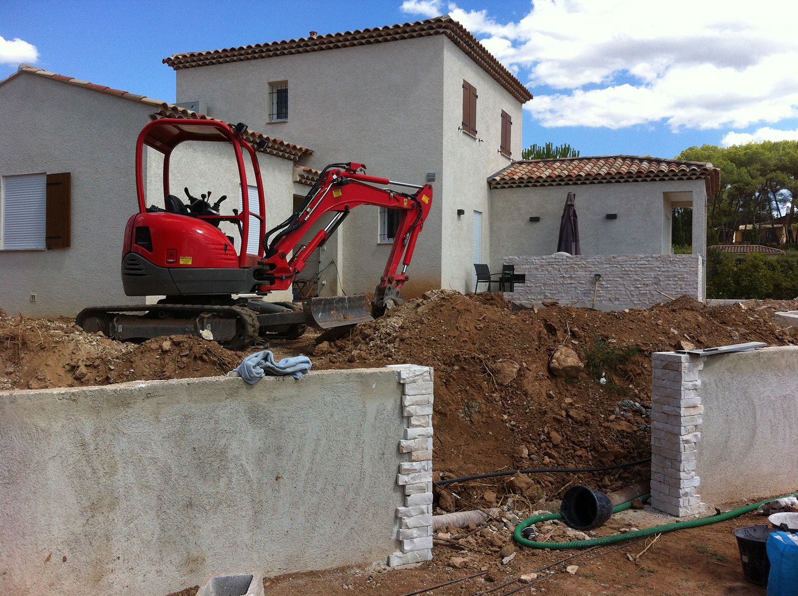 Access Vert paysagiste Aix en Provence pose de traverses
