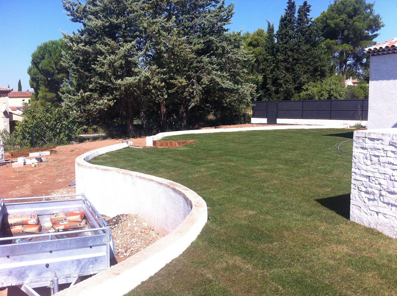 Access Vert réalisation de pose de pelouse et irrigation